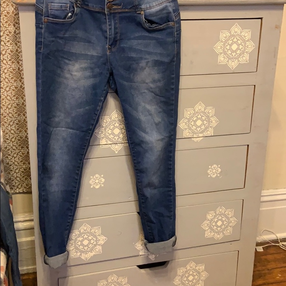 High waisted jeans